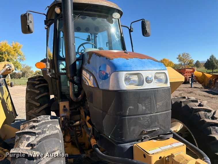 image for item ED0223 2013 New Holland TS6.110 MFWD tractor