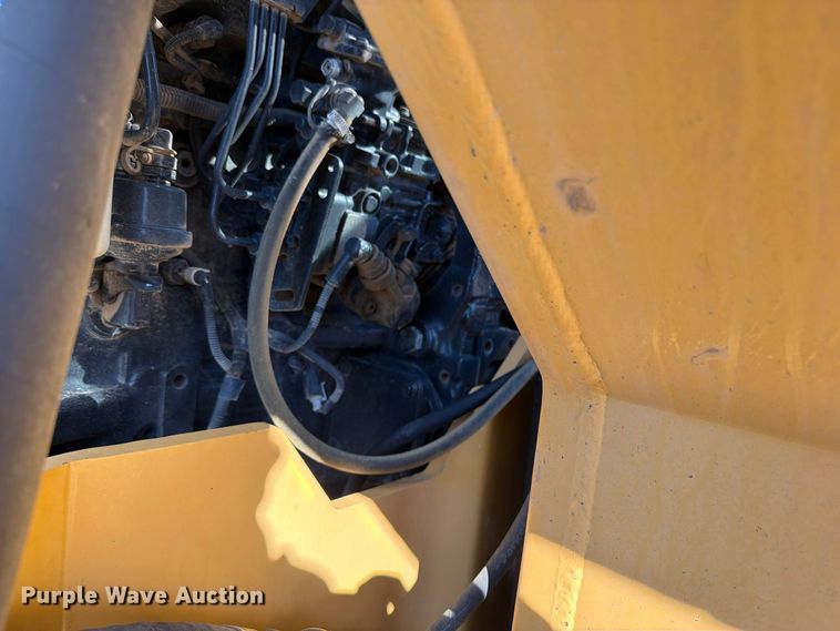 image for item ED0223 2013 New Holland TS6.110 MFWD tractor