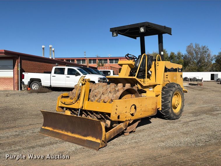 image for item ED0224 1996 Caterpillar CP-433C single drum vibratory padfoot roller