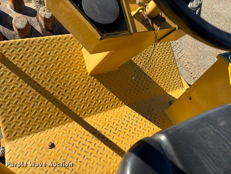 image for item ED0224 1996 Caterpillar CP-433C single drum vibratory padfoot roller