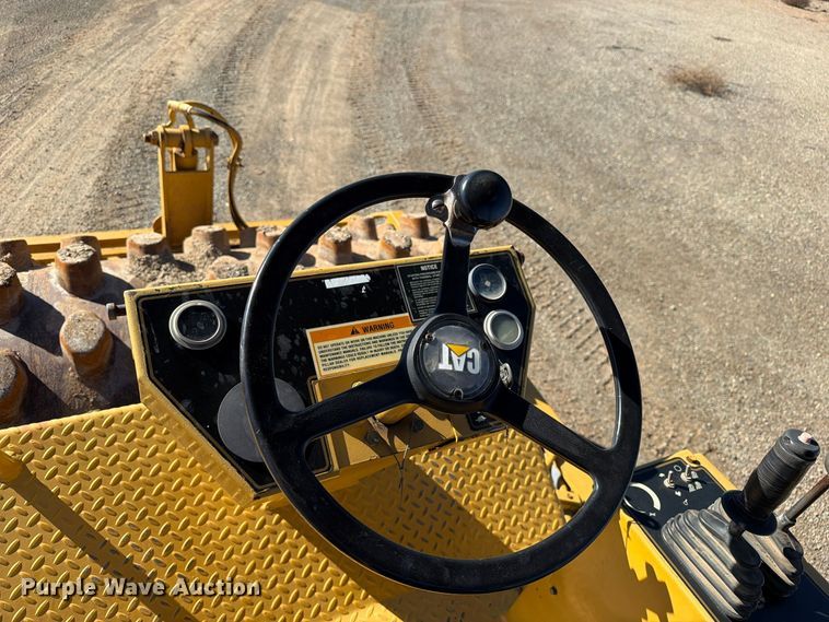 image for item ED0224 1996 Caterpillar CP-433C single drum vibratory padfoot roller