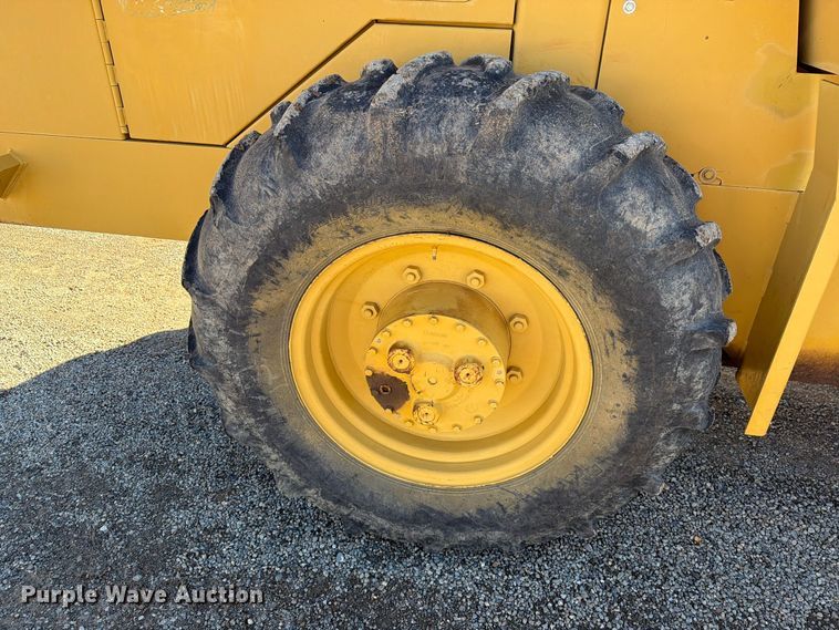 image for item ED0224 1996 Caterpillar CP-433C single drum vibratory padfoot roller