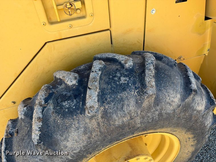 image for item ED0224 1996 Caterpillar CP-433C single drum vibratory padfoot roller