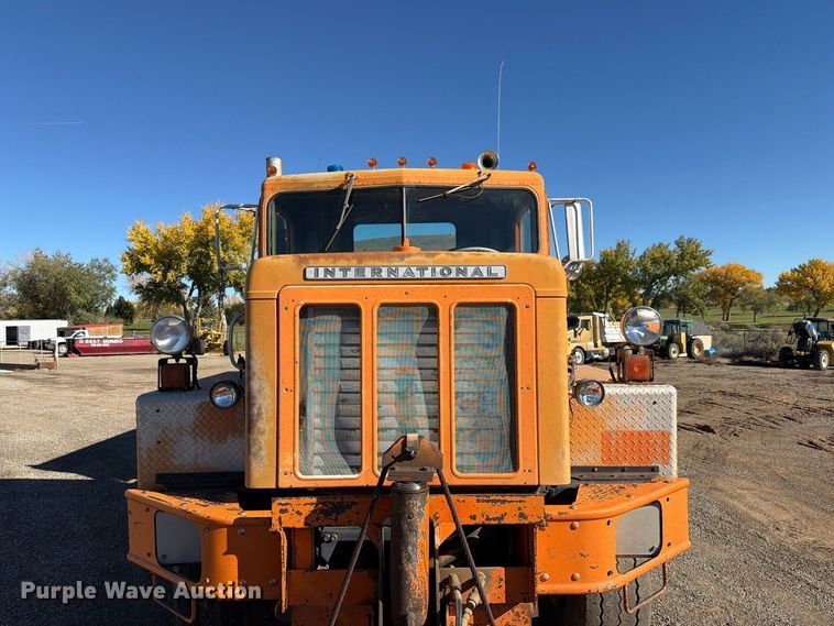 image for item ED0225 1982 International 5070 spreader truck