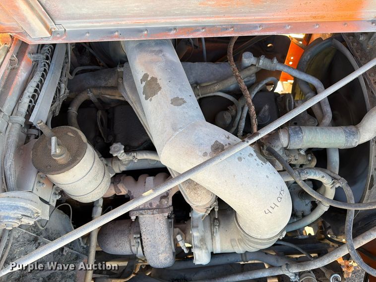image for item ED0225 1982 International 5070 spreader truck