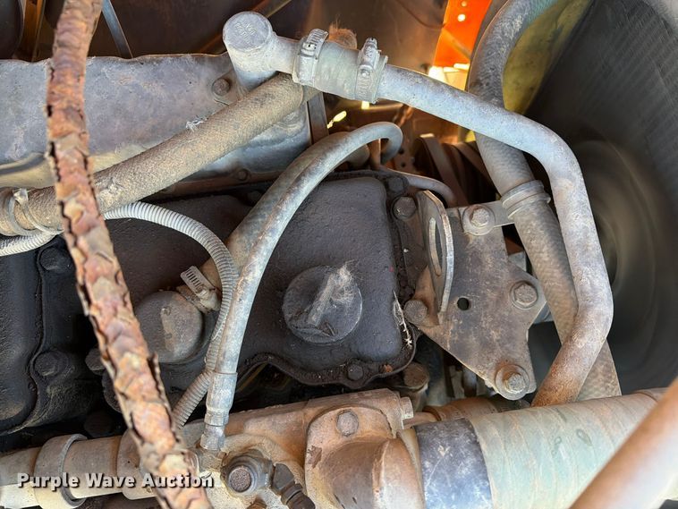 image for item ED0225 1982 International 5070 spreader truck