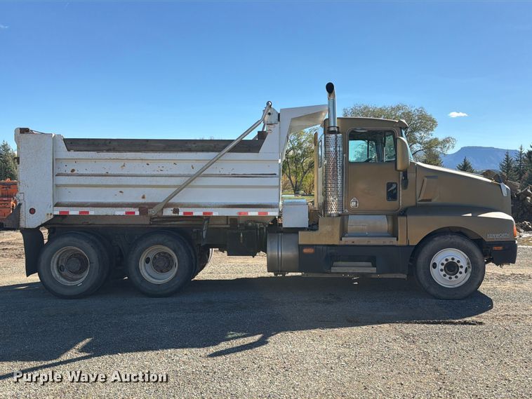 1995 Kenworth T600B