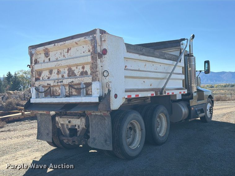 1995 Kenworth T600B