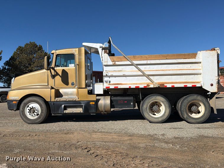 1995 Kenworth T600B