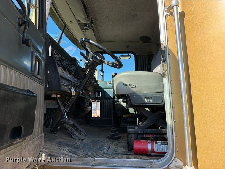 1995 Kenworth T600B