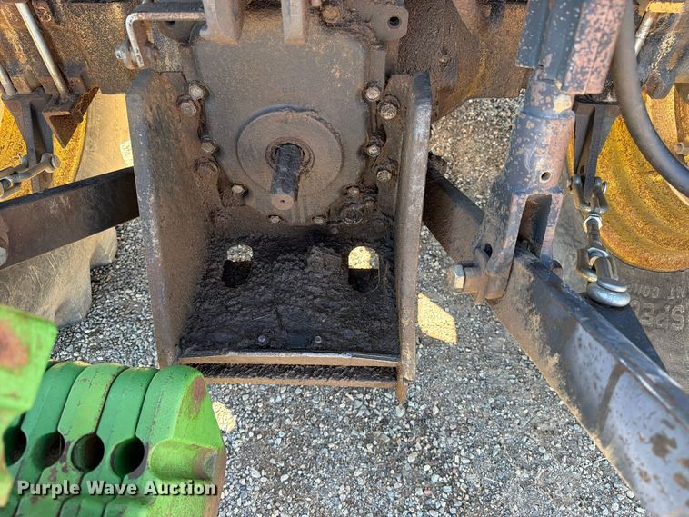 image for item ED0227 1997 John Deere 5500 MFWD tractor