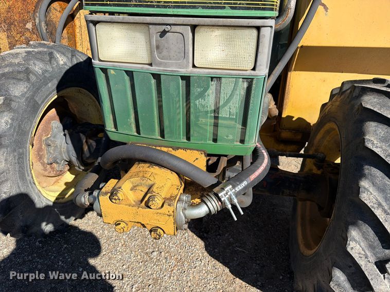 image for item ED0227 1997 John Deere 5500 MFWD tractor