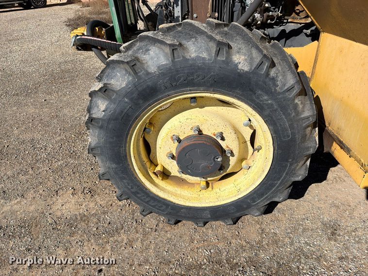 image for item ED0227 1997 John Deere 5500 MFWD tractor