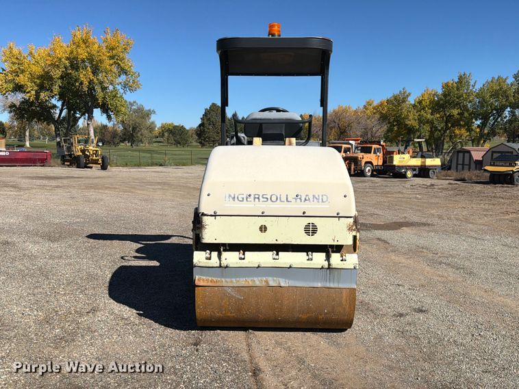 image for item ED0228 2000 Ingersoll-Rand DD-24 double drum vibratory roller