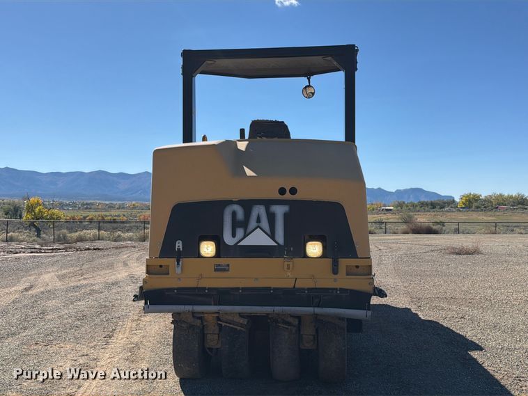 image for item ED0229 2007 Caterpillar PS-150C pneumatic roller
