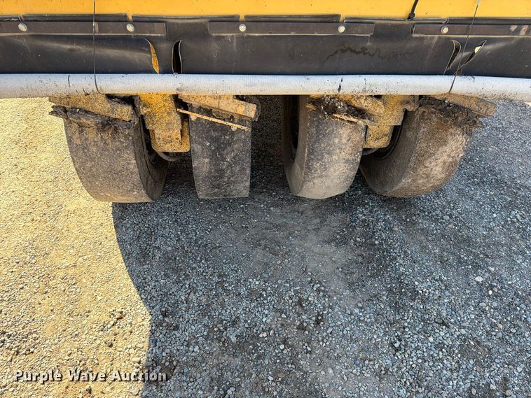 image for item ED0229 2007 Caterpillar PS-150C pneumatic roller
