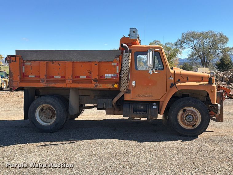 image for item ED0231 1983 International 1954 dump truck