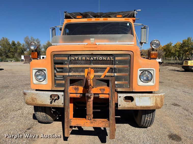 image for item ED0231 1983 International 1954 dump truck