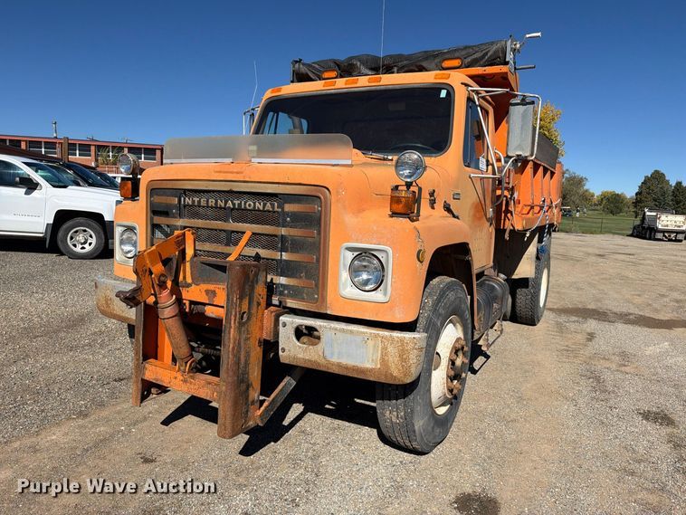 image for item ED0231 1983 International 1954 dump truck