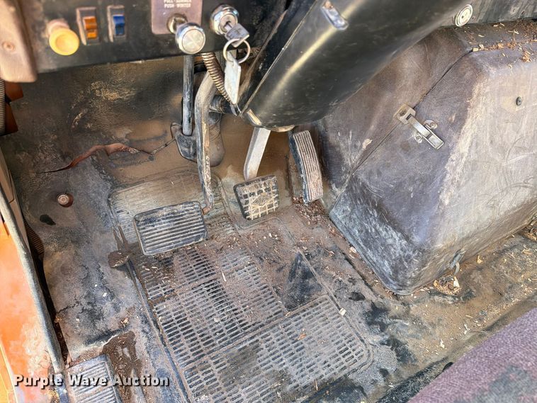 image for item ED0231 1983 International 1954 dump truck