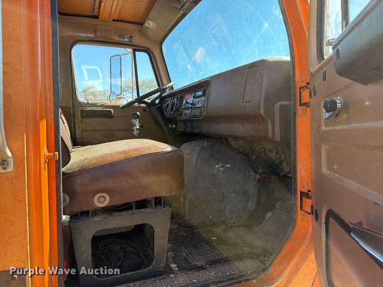 image for item ED0231 1983 International 1954 dump truck