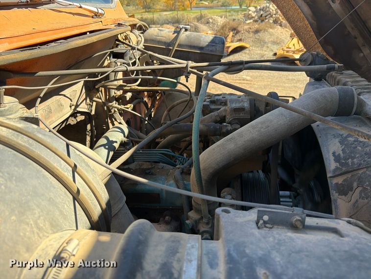 image for item ED0231 1983 International 1954 dump truck