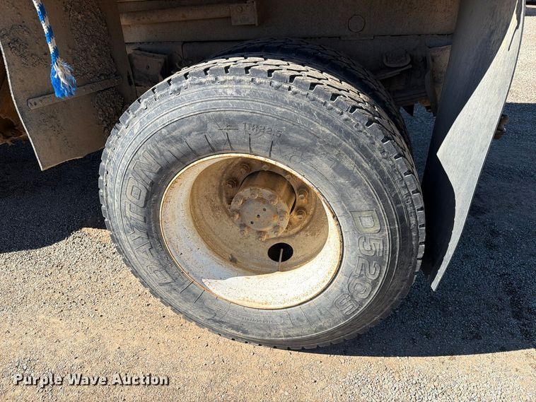 image for item ED0231 1983 International 1954 dump truck