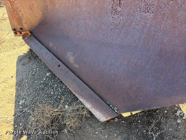 image for item ED0238 Motor grader snow plow