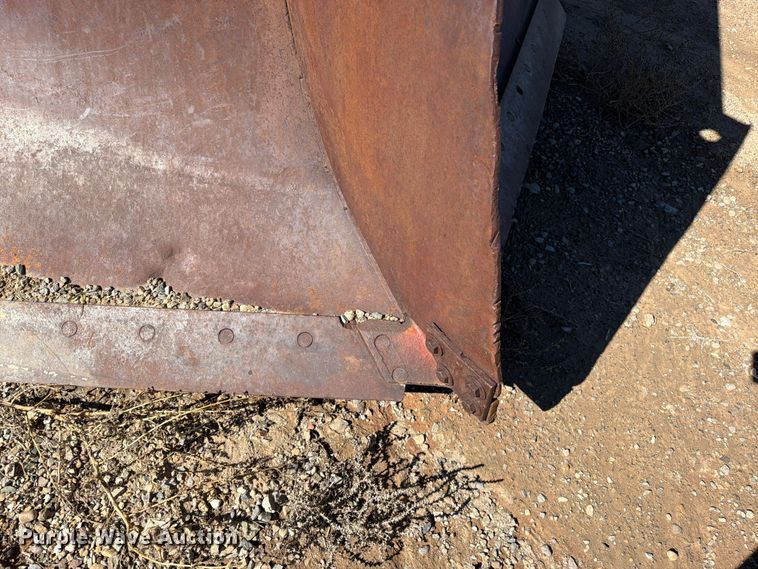 image for item ED0238 Motor grader snow plow