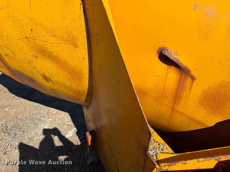 image for item ED0238 Motor grader snow plow