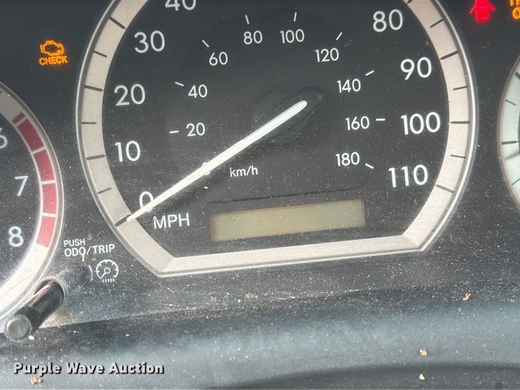 image for item EI7828 2004 Toyota Sienna van