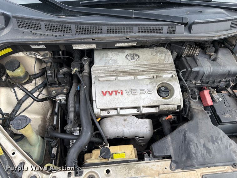 image for item EI7828 2004 Toyota Sienna van