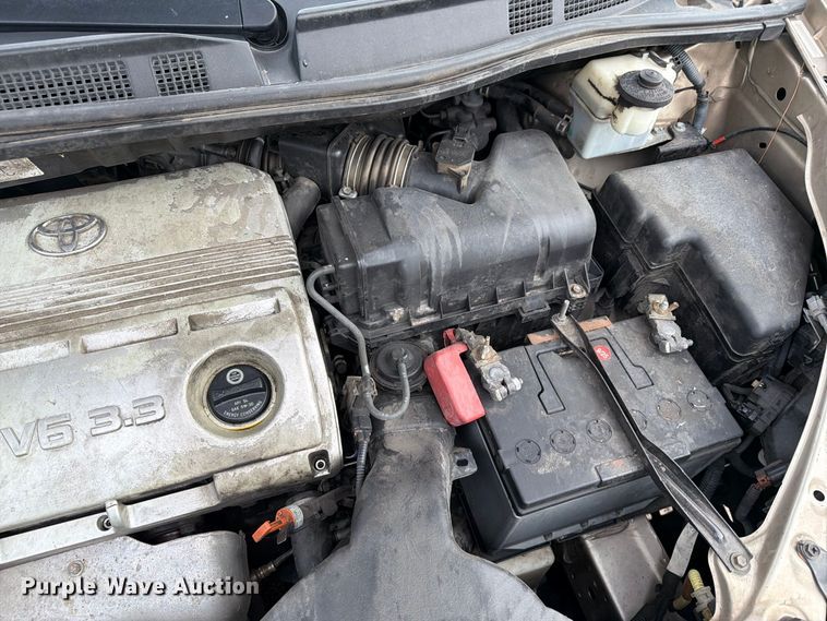 image for item EI7828 2004 Toyota Sienna van