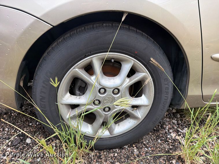 image for item EI7828 2004 Toyota Sienna van
