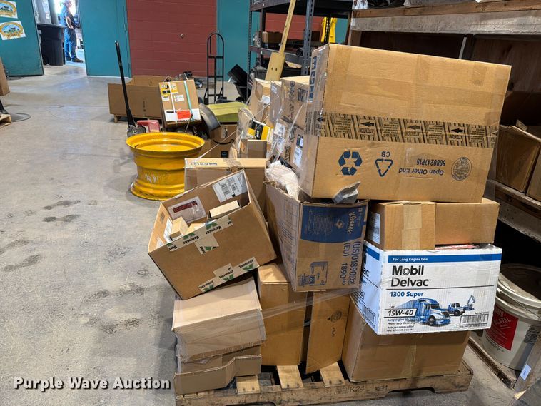 image for item EL1124 Truck parts