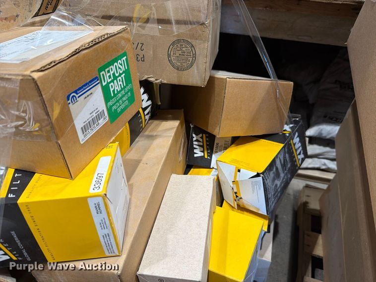 image for item EL1124 Truck parts