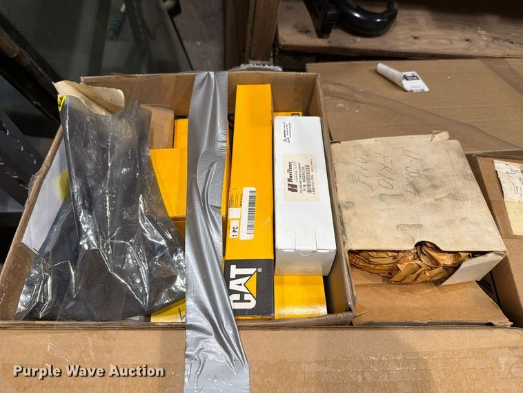 image for item EL1124 Truck parts