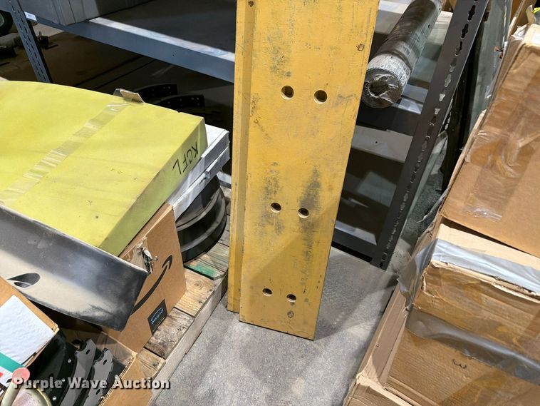 image for item EL1124 Truck parts