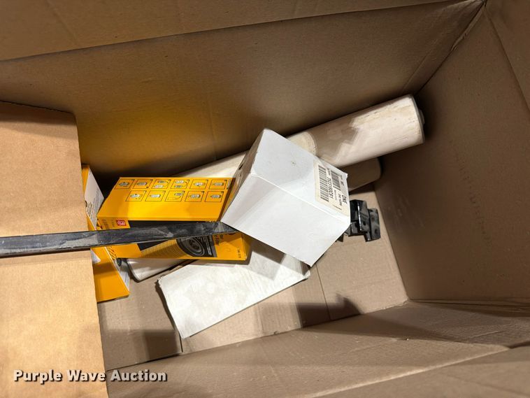 image for item EL1124 Truck parts