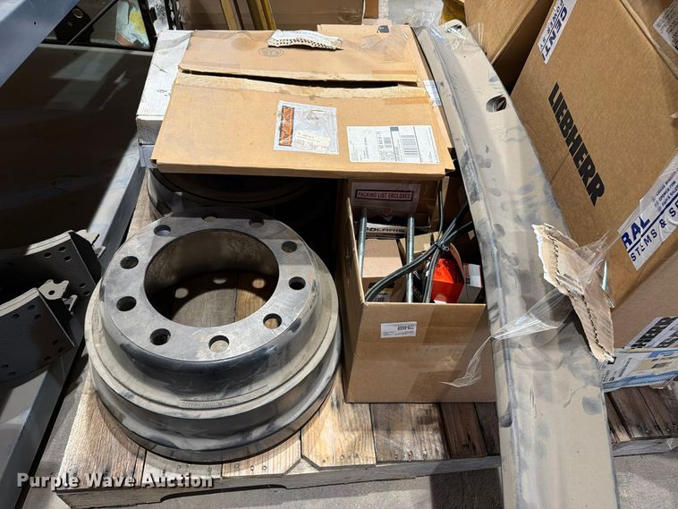 image for item EL1124 Truck parts