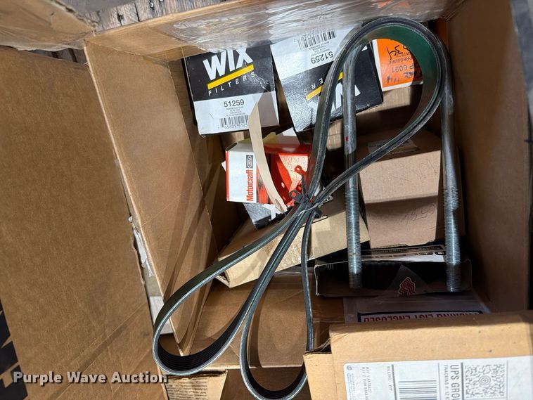 image for item EL1124 Truck parts