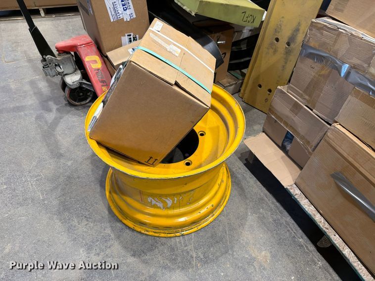 image for item EL1124 Truck parts
