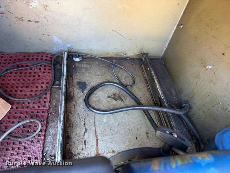 image for item ER3323 1980 GMC 7000 fire truck