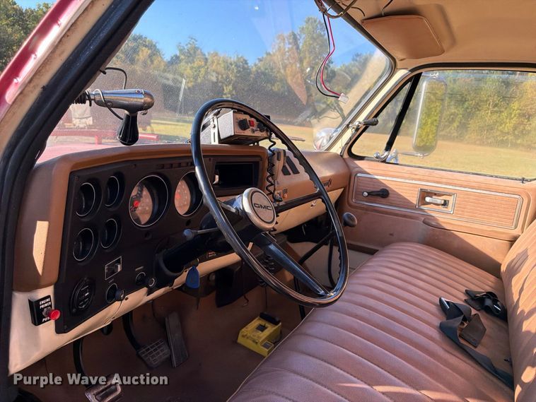 image for item ER3323 1980 GMC 7000 fire truck