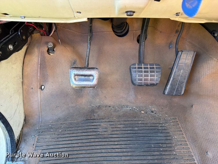 image for item ER3323 1980 GMC 7000 fire truck
