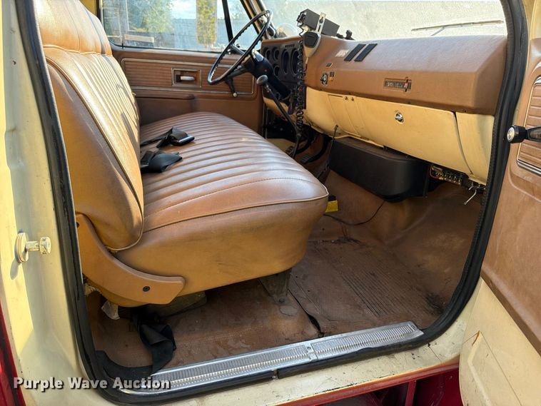 image for item ER3323 1980 GMC 7000 fire truck