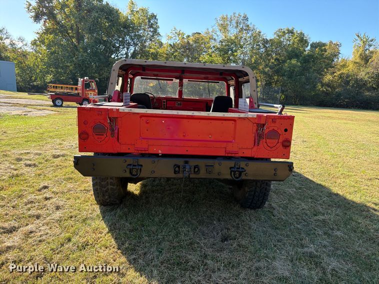 image for item ER3324 1991 AM General Humvee SUV