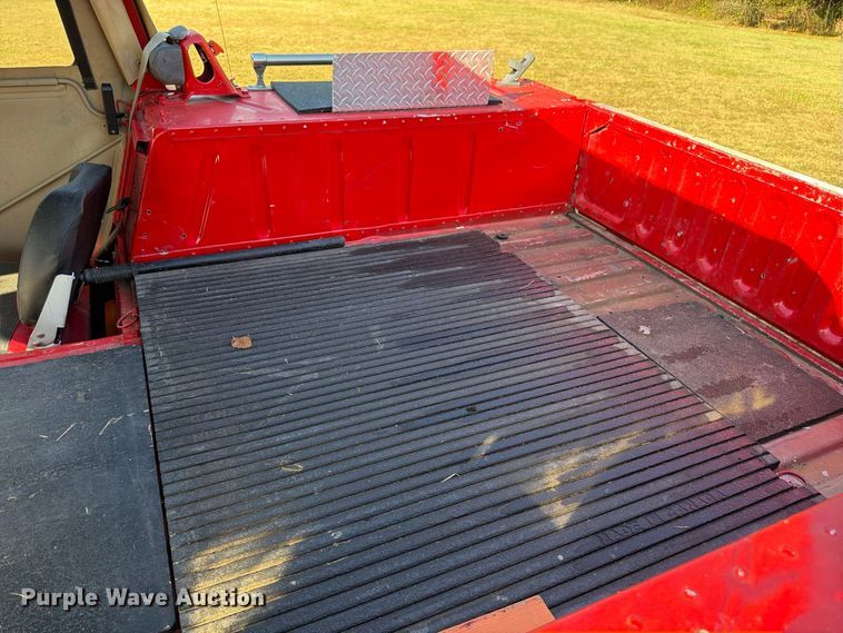 image for item ER3324 1991 AM General Humvee SUV