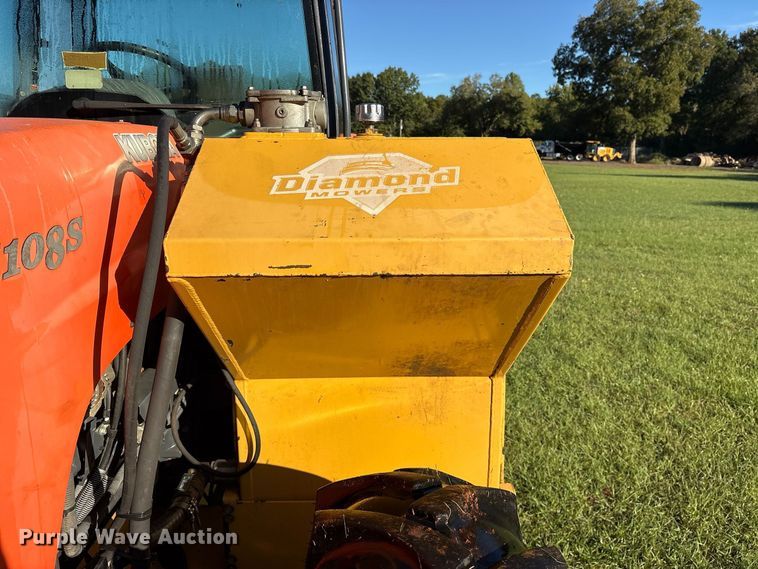 image for item ES8310 2013 Kubota M108S MFWD tractor
