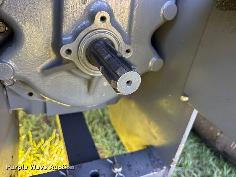 image for item ES8310 2013 Kubota M108S MFWD tractor